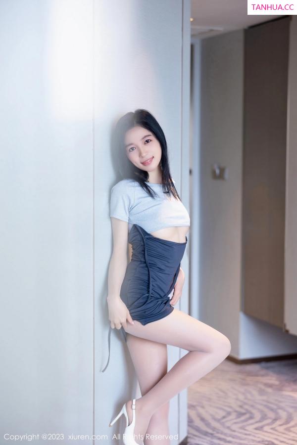 刘蓝蔻 Eva_茜茜 [XiuRen]高清写真图 2023.05.23 No.6784 茜茜Kimi 短裙美腿第11张图片